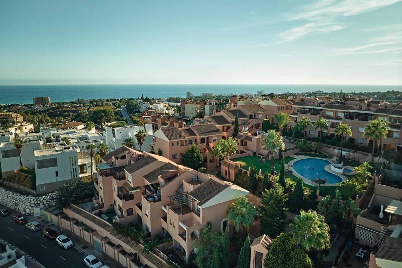 Cozy Penthouse Riviera Del Sol Apartment Malaga Exterior photo