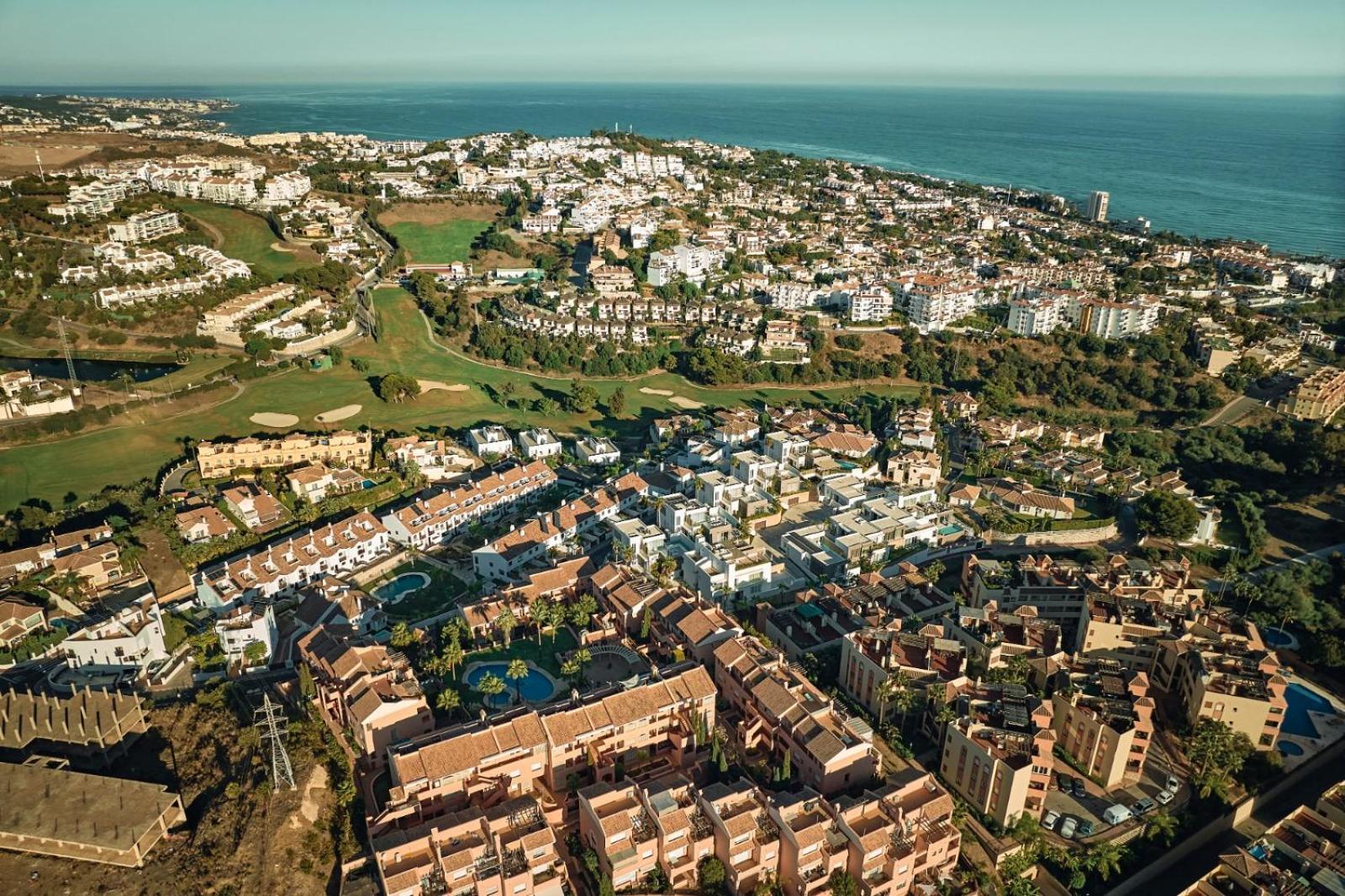 Cozy Penthouse Riviera Del Sol Apartment Malaga Exterior photo